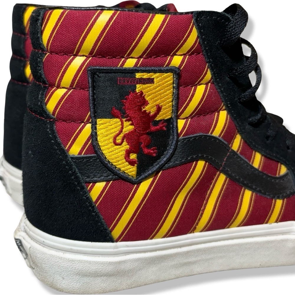 Vans x Harry Potter Gryffindor SK8-HI - Picture 3 of 8